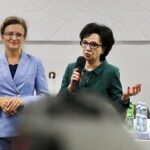 03.10.2019. Ćmielów. Marszałek Sejmu RP Elżbieta Witek (z prawej) i wojewoda Agata Wojtyszek spotkały się z mieszkańcami / Jarosław Kubalski / Radio Kielce