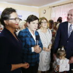 06.10.2019 Piotrkowice. Wizyta europoseł Beaty Szydło. Na zdjęciu (od lewej): wojewoda Agata Wojtyszek, Beata Szydło - europoseł, była premier; poseł Maria Zuba i Dominik Łukasik - wójt gminy Wodzisław / Jarosław Kubalski / Radio Kielce