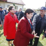 06.10.2019 Piotrkowice. Wizyta europoseł Beaty Szydło. Na zdjęciu (od lewej): wojewoda Agata Wojtyszek, Beata Szydło - europoseł, była premier / Jarosław Kubalski / Radio Kielce