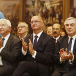 08.10.2019 Kielce. WDK. Konwencja podsumowująca kampanie wyborczą kandydata do Sejmu, wiceministra spraw zagranicznych Piotra Wawrzyka. Od lewej Poseł Krzysztof Lipiec, wiceminister spraw zagranicznych Piotr Wawrzyk i marszałek  Andrzej Bętkowski / Jarosław Kubalski / Radio Kielce