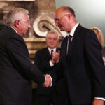 08.10.2019 Kielce. WDK. Konwencja podsumowująca kampanie wyborczą kandydata do Sejmu, wiceministra spraw zagranicznych Piotra Wawrzyka. Poseł Krzysztof Lipiec i wiceminister spraw zagranicznych Piotr Wawrzyk / Jarosław Kubalski / Radio Kielce