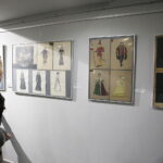 11.10.2019 Kielce. Galeria Tycjan. Wystawa projektów kostiumów i scenografii do przedstawień w Teatrze Stefana Żeromskiego / Jarosław Kubalski / Radio Kielce