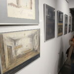 11.10.2019 Kielce. Galeria Tycjan. Wystawa projektów kostiumów i scenografii do przedstawień w Teatrze Stefana Żeromskiego / Jarosław Kubalski / Radio Kielce
