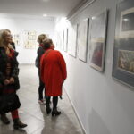 11.10.2019 Kielce. Galeria Tycjan. Wystawa projektów kostiumów i scenografii do przedstawień w Teatrze Stefana Żeromskiego / Jarosław Kubalski / Radio Kielce