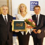 15.10.2019 Kielce. Muzeum Narodowe. Świętokrzyska Nagroda Kultury. Nagrodę z rąk marszałka Andrzeja Bętkowskiego i przewodniczącego sejmiku Andrzeja Prusia otrzymała Renata Drozd / Jarosław Kubalski / Radio Kielce