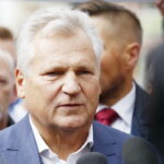 04.10.2019 Kielce. Konferencja prasowa z udziałem b. prezydenta RP Aleksandra Kwaśniewskiego. Aleksander Kwaśniewski / Jarosław Kubalski / Radio Kielce