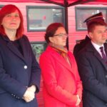 09.10.2019. Ostrowiec Świętokrzyski. Nowe samochody ratownicze-gaśnicze dla PSP w Ostrowcu Świętokrzyskim. Na zdjęciu (od lewej): Małgorzata Jalowska - wicestarosta opatowski, Agata Wojtyszek - wojewoda świętokrzyski i Bartłomiej Dorywalski - wicewojewoda świętokrzyski / Emilia Sitarska / Radio Kielce