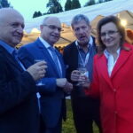 17.10.2019. Opatów. Wizyta ambasadorów w winnicy Brzostowiczów / Emilia Sitarska / Radio Kielce