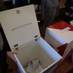 24.10.2019. Kielce. Otwarcie urn z głosami papierowymi w budżecie obywatelskim Kielc / Wiktor Taszłow / Radio Kielce