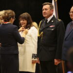 Kielce. 25.10.2019. Święto terenowych organów administracji wojskowej. Na zdjęciu (od lewej): Agata Wojtyszek – wojewoda świętokrzyski, Ewelina Banasińska, Anna Karasińska, bryg. mgr Sławomir Karwat - komendant Miejski Państwowej Straży Pożarnej w Kielcach, Łukasz Łaganowski / Wiktor Taszłow / Radio Kielce