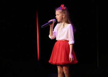 24.10.2019. Kielce. Wojewódzkie eliminacje IV Ogólnopolskiego Festiwalu Piosenki Niezłomnej i Niepodległej im. Henryka Rasiewicza „Kima" / Wiktor Taszłow / Radio Kielce
