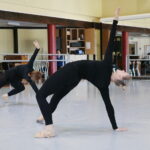 24.10.2019 Kielce. Konferencja przed spektaklem „Brodzić po wodzie” Kieleckiego Teatru Tańca / Wiktor Taszłow / Radio Kielce