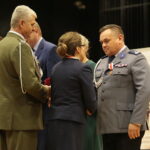 Kielce. 25.10.2019. Święto terenowych organów administracji wojskowej. Na zdjęciu (od lewej) płk Jarosław Molisak - Szef WSzW w Kielcach, Agata Wojtyszek – wojewoda świętokrzyski, podinsp. Piotr Zalewski - komendant Miejski Policji w Kielcach / Wiktor Taszłow / Radio Kielce