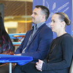 24.10.2019 Kielce. Konferencja przed spektaklem „Brodzić po wodzie” Kieleckiego Teatru Tańca. Na zdjęciu (od lewej): prof. Ewa Robak - dyrygent, Grzegorz Pańtak - zastępca dyrektora KTT i Małgorzata Ziółkowska - solistka / Wiktor Taszłow / Radio Kielce