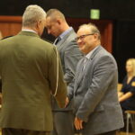 Kielce. 25.10.2019. Święto terenowych organów administracji wojskowej. Na zdjęciu (od lewej): płk Jarosław Molisak - Szef WSzW w Kielcach, Adrian Lipa, Artur Jaroń - dyrektor ZPSM w Kielcach / Wiktor Taszłow / Radio Kielce