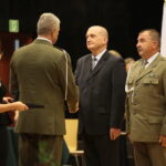 Kielce. 25.10.2019. Święto terenowych organów administracji wojskowej. Wyróżnienia wręcza płk Jarosław Molisak - Szef WSzW w Kielcach / Wiktor Taszłow / Radio Kielce