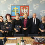 Kielce. 25.10.2019. Podpisanie umów na projekty edukacyjne i zdrowotne / Wiktor Taszłow / Radio Kielce