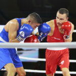 Kielce. 22.10.2019. VII Memoriał Leszka Drogosza. Walka: Dorian Mospinek, Polska (czerwony strój) – Nandor Csoka, Węgry (niebieski strój) / Wiktor Taszłow / Radio Kielce