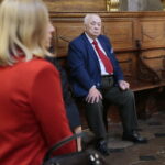 Kielce. 27.10.2019. Uroczystość odsłonięcia pomnika Przemysława Gosiewskiego. Msza święta w katedrze. Na zdjęciu (w środku): Jan Gosiewski / Wiktor Taszłow / Radio Kielce