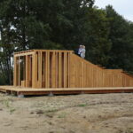 Cedzyna. 03.10.2019. Zagospodarowanie terenu wokół zalewu od strony gminy Masłów / Wiktor Taszłow / Radio Kielce