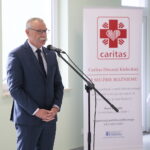 Wiśniówka. 03.10.2019. Uroczyste otwarcie Dziennego Centrum Opieki i Pielęgnacji. Na zdjęciu: Tomasz Lato, wójt gminy Masłów / Wiktor Taszłow / Radio Kielce