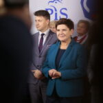 09.10.2019. Mostki. Wizyta Beaty Szydło w Mostkach. Na zdjęciu (od lewej): Bartłomiej Dorywalski - wicewojewoda świętokrzyski i Beata Szydło - europoseł, była premier / Wiktor Taszłow / Radio Kielce