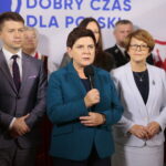 09.10.2019. Mostki. Wizyta Beaty Szydło w Mostkach. Na zdjęciu (od lewej): Bartłomiej Dorywalski - wicewojewoda świętokrzyski, Beata Szydło - europoseł, była premier i Maria Zuba - poseł PiS / Wiktor Taszłow / Radio Kielce