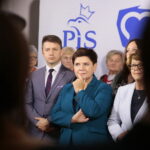 09.10.2019. Mostki. Wizyta Beaty Szydło w Mostkach. Na zdjęciu (od lewej): Bartłomiej Dorywalski - wicewojewoda świętokrzyski, Beata Szydło - europoseł, była premier i Maria Zuba - poseł PiS / Wiktor Taszłow / Radio Kielce