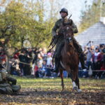 Tokarnia. 13.10.2019. Wystawa i widowisko historycznie w Parku Etnograficznym / Wiktor Taszłow / Radio Kielce