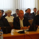 30.10.2019. Ostrowiec Św. Sesja rady powiatu. Na zdjęciu (od lewej): Dariusz Czupryński, Dariusz Wierzbiński, Robert Rogala - radni KWW Jarosława Górczyńskiego / Emilia Sitarska / Radio Kielce