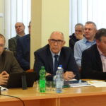 30.10.2019. Ostrowiec Św. Sesja rady powiatu. Na zdjęciu (od lewej): Janusz Gołdyn, Marek Bilski, Piotr Kopański - radni PiS / Emilia Sitarska / Radio Kielce