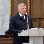 06.10.2019. Święty Krzyż. XIV Powiatowy Przegląd Zespołów Chóralnych. Senator Jarosław Rusiecki. / Emilia Sitarska / Radio Kielce