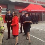 10.10.2019. Kielce. Przekazanie nowych pojazdów ratowniczo-gaśniczych komendom w Kielcach i Kazimierzy. Agata Wojtyszek - wojewoda świętokrzyski / Monika Miller / Radio Kielce