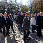 20.10.2019. Święty Krzyż. Wizyta ambasadorów z 20 krajów / Emilia Sitarska / Radio Kielce