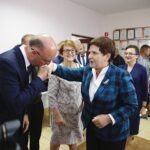 06.10.2019 Prząsław. Wizyta Beaty Szydło. Na zdjęciu (od lewej): wiceminister Piotr Wawrzyk, poseł Maria Zuba, Beata Szydło - europoseł, była premier; wojewoda Agata Wojtyszek / Jarosław Kubalski / Radio Kielce