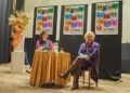 05.10.2019 Stąporków. Spotkanie z aktorką Teresą Lipowską. Na zdjęciu (od lewej): dr Monika Mularska-Kucharek - terapeutka i Teresa Lipowska - aktorka / Magdalena Galas-Klusek / Radio Kielce