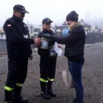 01.11.2019 Skalbmierz. Kwesta na Cmentarzu Parafialnym w Skalbmierzu / Marta Gajda / Radio Kielce