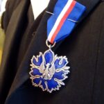 08.11.2019 Ćmielów. Wręczenie Gustawowi Hadynie Srebrnego Medalu „Gloria Artis” / Emilia Sitarska / Radio Kielce