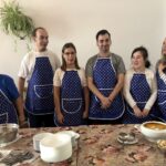 19.11.2019 Sandomierz. Wspólne gotowanie w ramach Światowego Tygodnia Ubogich. Drużyna kulinarna z Ośrodka „Radość Życia” / Grażyna Szlęzak-Wójcik / Radio Kielce