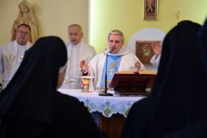 16.11.2019. Sandomierz. Msza dziękczynna Zgromadzenia Córek św. Franciszka Serafickiego / Kuria Diecezjalna w Sandomierzu