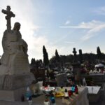 Będzie można wesprzeć renowację zabytkowych nagrobków w Końskich