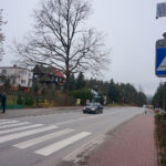 14.11.2019. Zagnańsk. Aktywna sygnalizacja na przejściu dla pieszych / Wiktor Dziarmaga / Radio Kielce