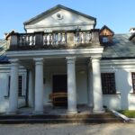 12.11.2019. Nagłowice. Park przy Dworku Mikołaja Reja / Ewa Pociejowska-Gawęda / Radio Kielce