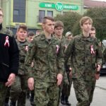 08.11.2019. Wodzisław. Wspólne śpiewanie hymnu narodowego / Ewa Pociejowska-Gawęda / Radio Kielce