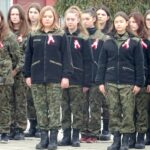 08.11.2019. Wodzisław. Wspólne śpiewanie hymnu narodowego / Ewa Pociejowska-Gawęda / Radio Kielce