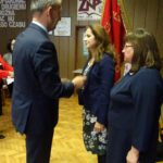 08.11.2019 Jędrzejów. 80-lecie powstania Tajnej Organizacji Nauczycielskiej. Odznaczenia wręcza Sławomir Broniarz - prezes ZNP / Ewa Pociejowska-Gawęda / Radio Kielce