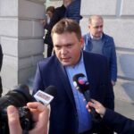 19.11.2019. Kielce. Protest kieleckich przedsiębiorców przed Urzędem Miasta w Kielcach. Na zdjęciu: Kamil Kamiński / Piotr Kwaśniewski / Radio Kielce