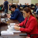 21.11.2019. Kielce. Sesja Rady Miasta Kielce. Na zdjęciu (od lewej): Marcin Stępniewski - radny Rady Miasta Kielce i Marianna Noworycka-Gniatkowska - radna Rady Miasta Kielce / Piotr Kwaśniewski / Radio Kielce