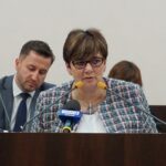 21.11.2019. Kielce. Sesja Rady Miasta Kielce. Na zdjęciu (od lewej): Kamil Suchański - przewodniczący Rady Miasta Kielce i Danuta Papaj - wiceprezydent Kielc / Piotr Kwaśniewski / Radio Kielce