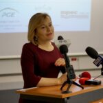 26.11.2019. Kielce. Podpisanie listu intencyjnego o współpracy dotyczącej rozbudowy systemu centralnej ciepłej wody oraz likwidacji piecyków gazowych. Na zdjęciu: Anna Krupka - poseł PiS / Piotr Kwaśniewski / Radio Kielce